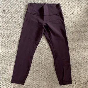 Lululemon wonder under